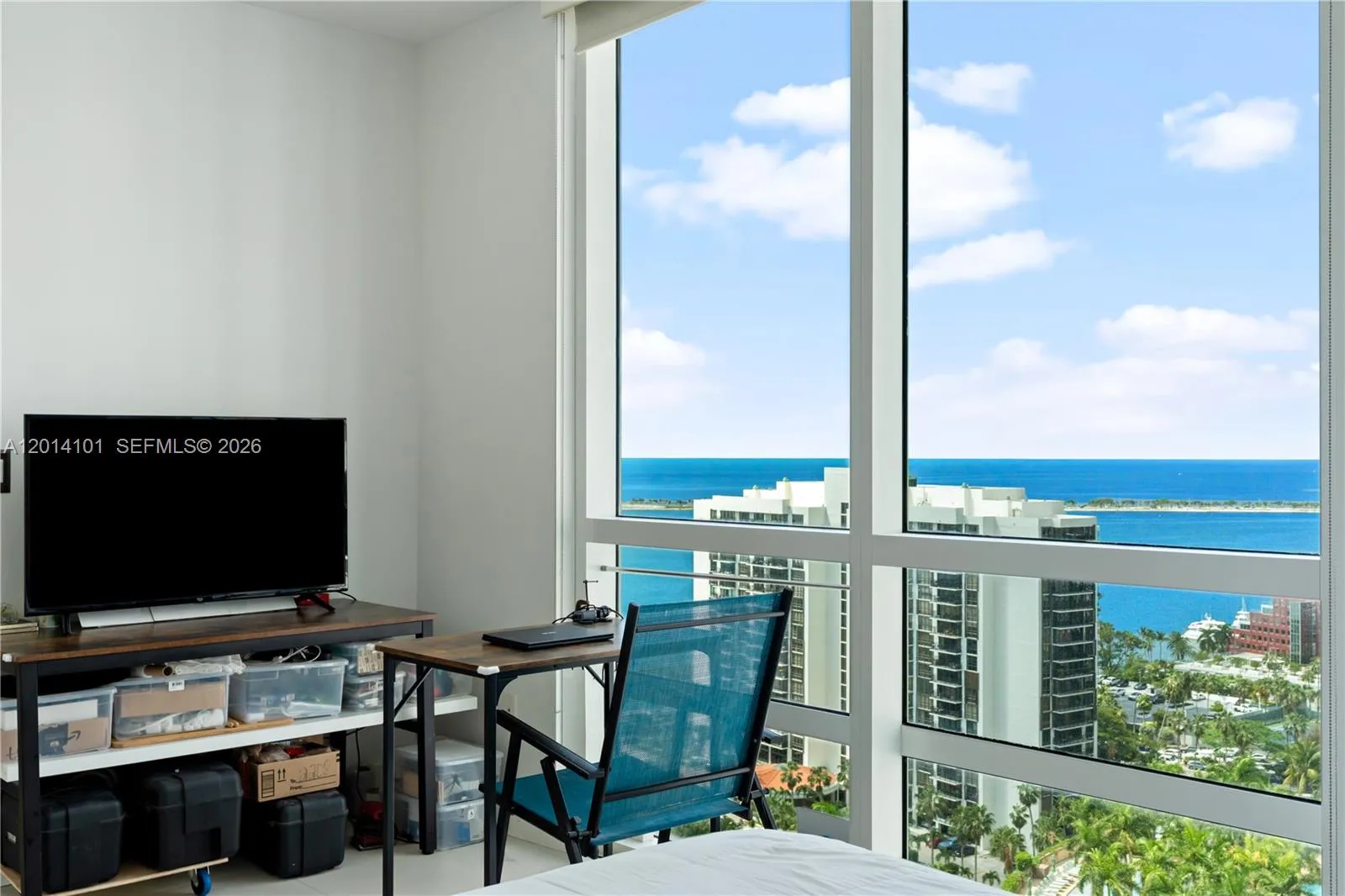 218 SE 14th St # 2208, Miami FL 33131