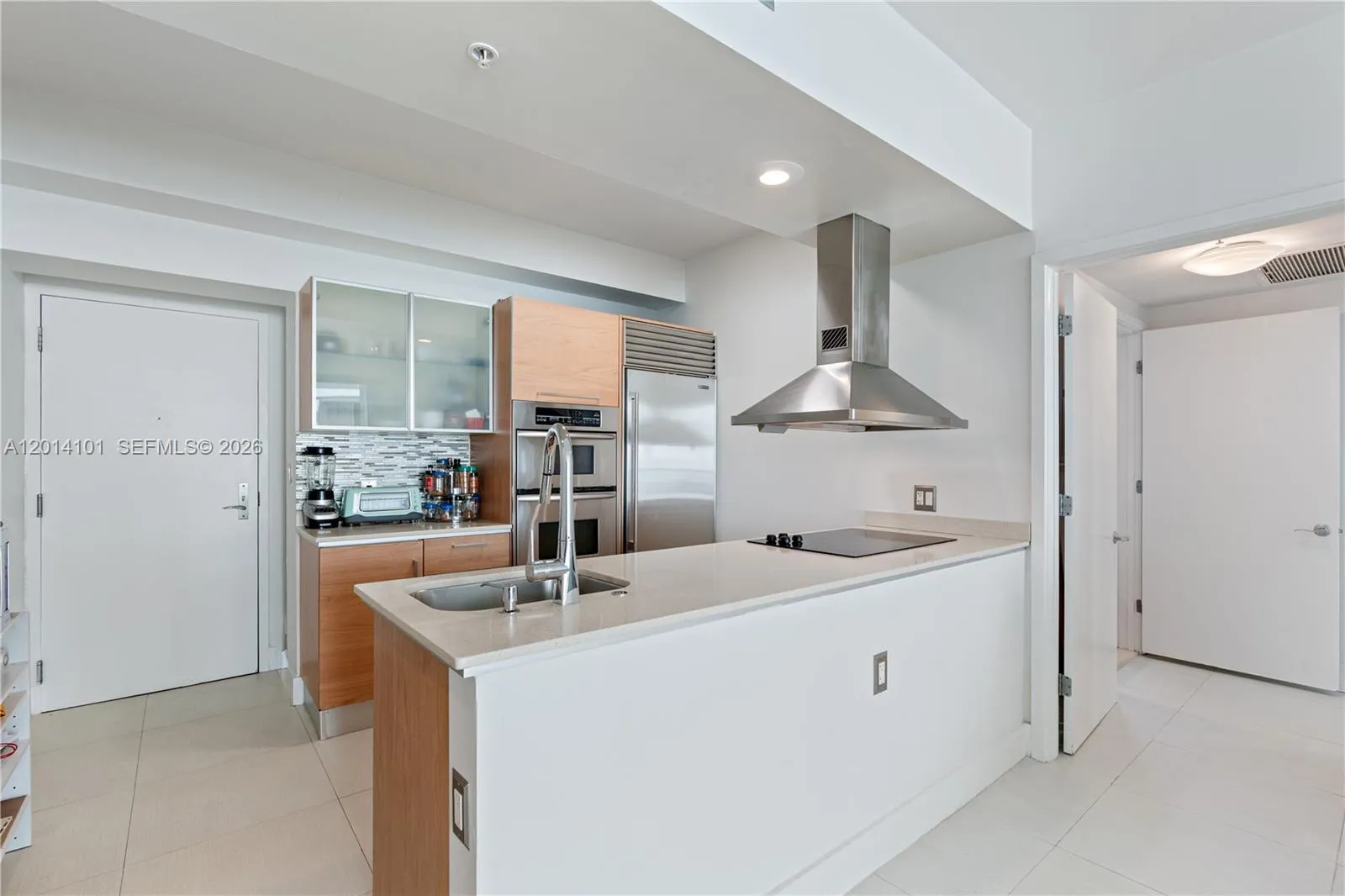 218 SE 14th St # 2208, Miami FL 33131