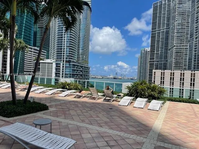 31 SE 5th St # 303, Miami FL 33131