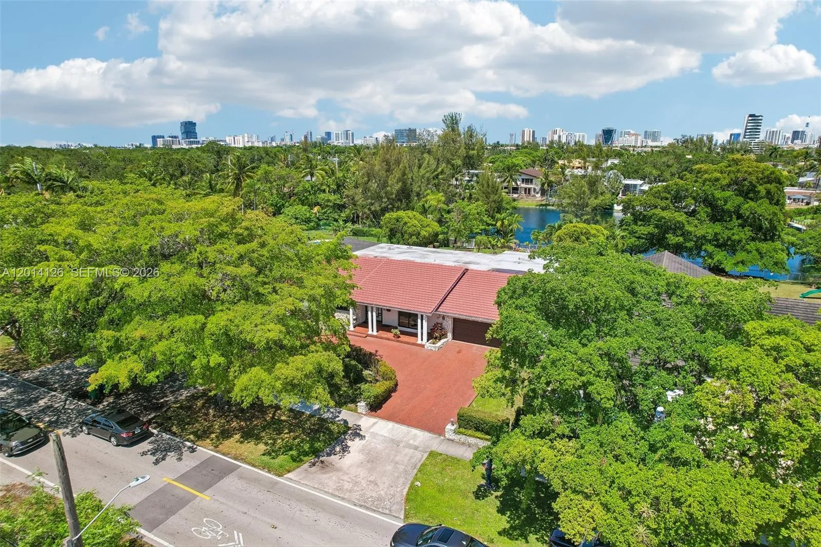 19805 NE 22nd Ave, Miami FL 33180
