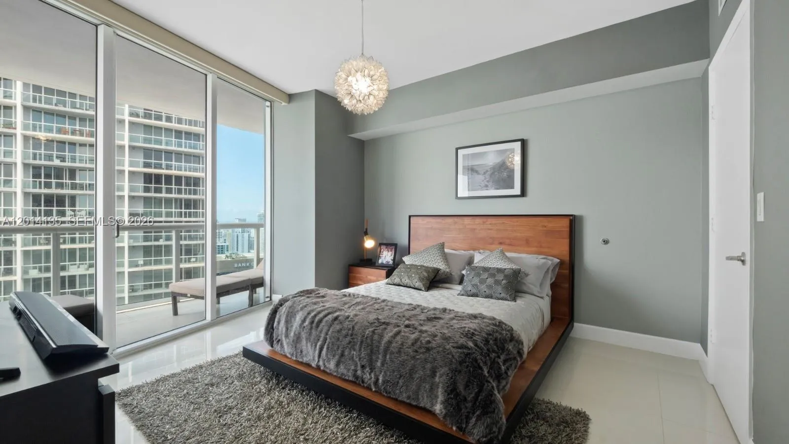 475 Brickell Ave # 5109, Miami FL 33131