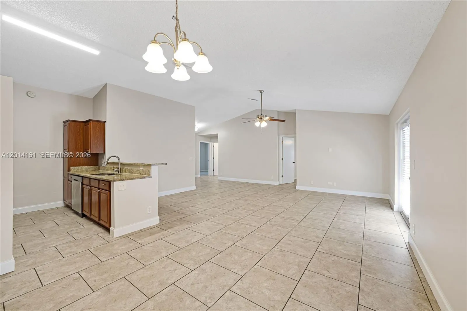 1332 Waterway Cove Dr, Wellington FL 33414
