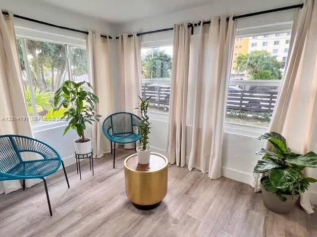 1025 NW 55th St # 1, Miami FL 33127
