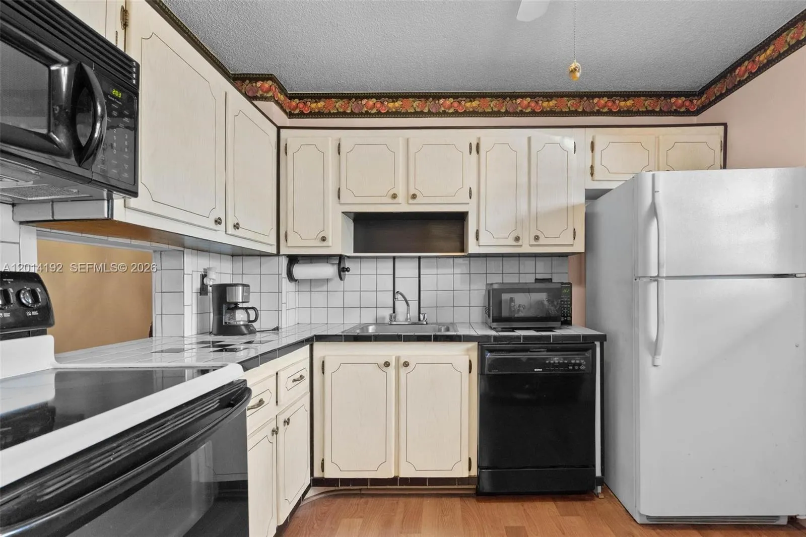 100 Berkley Rd # 106, Hollywood FL 33024