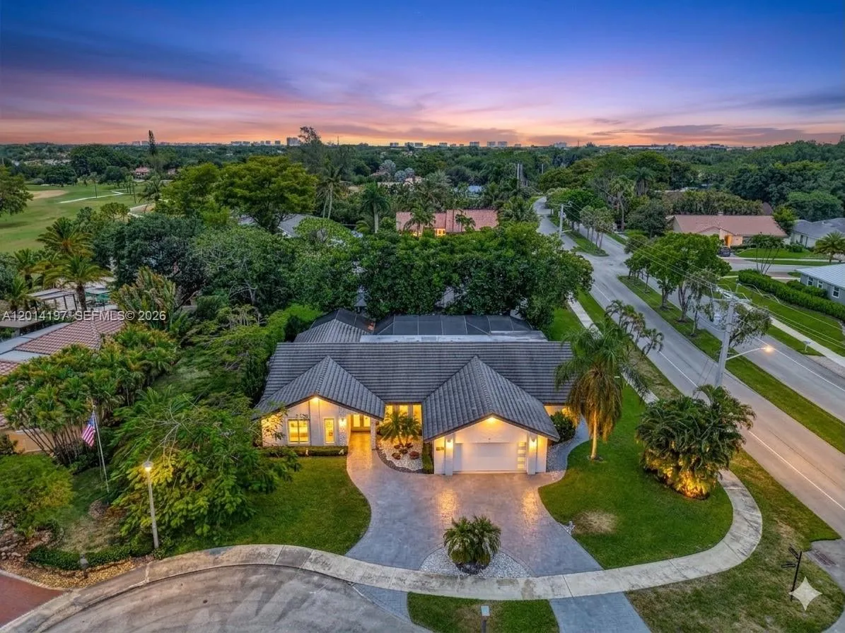 630 Deer Creek Briarwood Ln, Deerfield Beach FL 33442