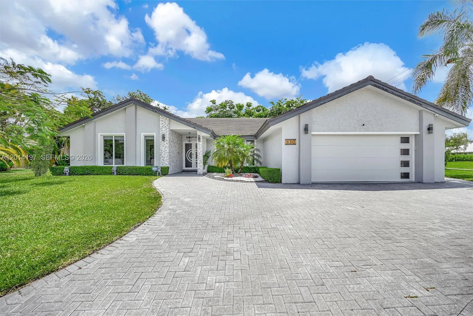 630 Deer Creek Briarwood Ln, Deerfield Beach FL 33442