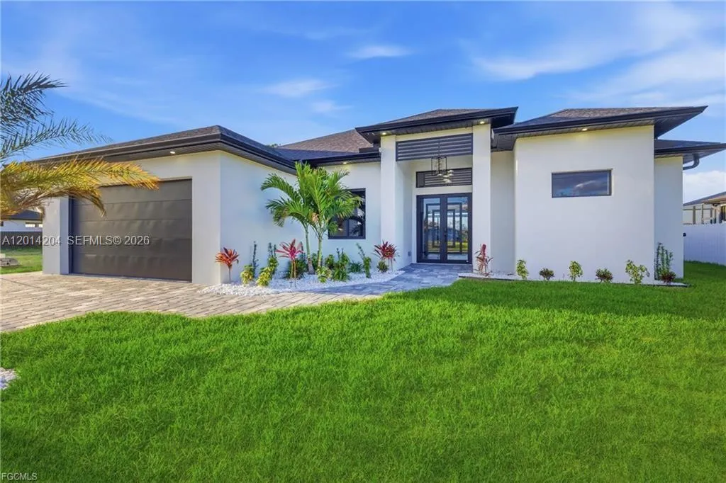 1031 SW 1st TER, Cape Coral FL 33991