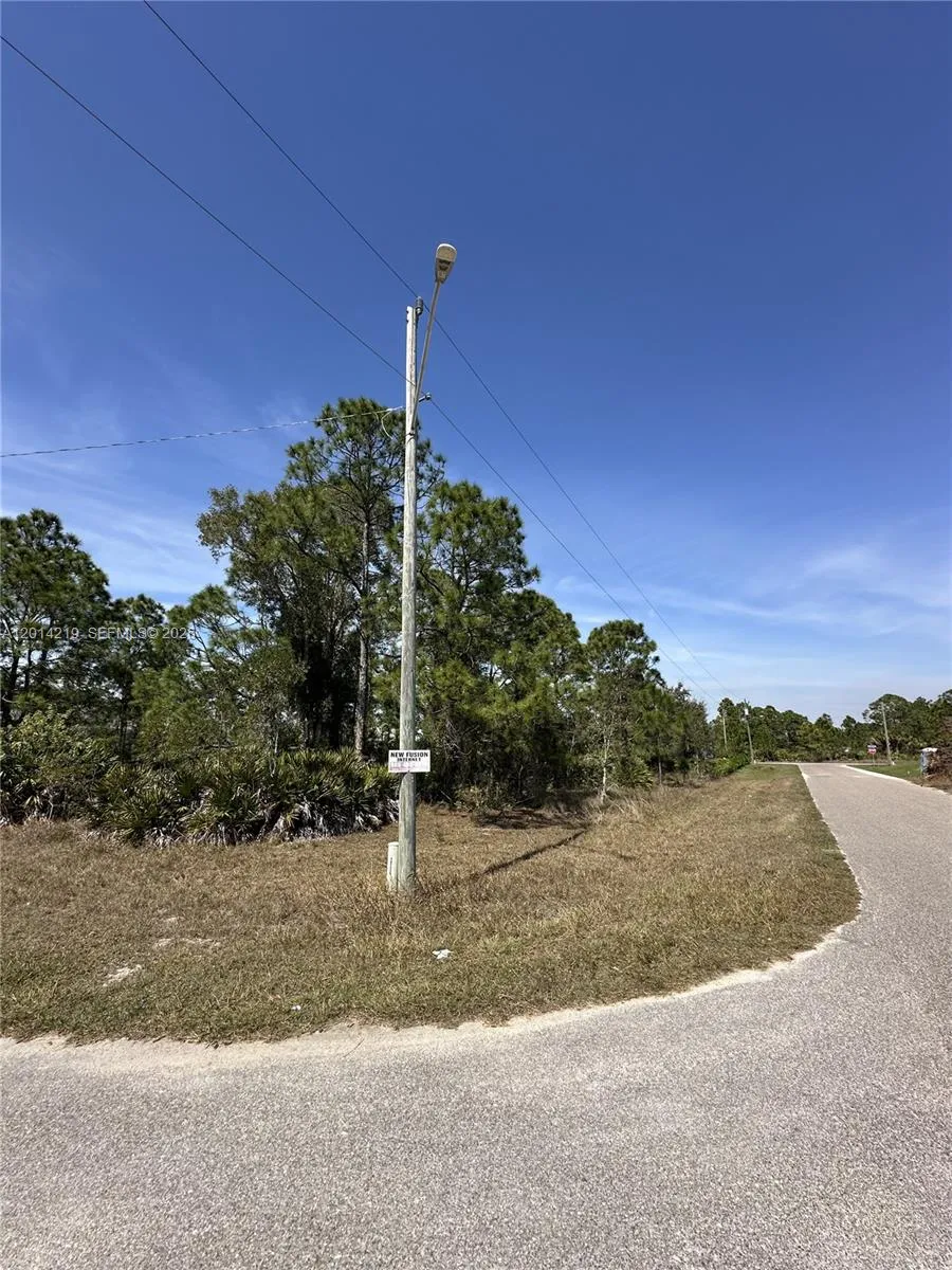 2900 33rd St W, Lehigh Acres FL 33971