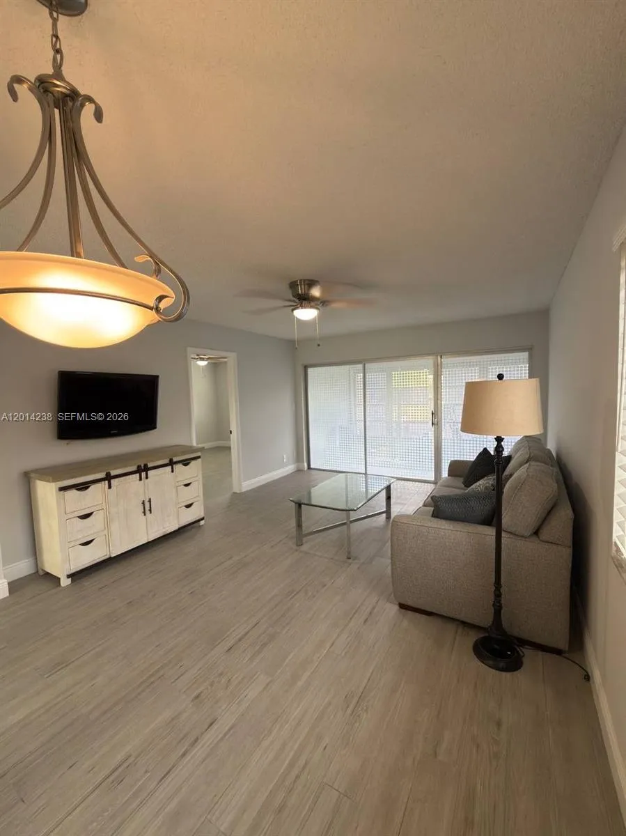 6070 NW 64TH AVE # 312, Tamarac FL 33319