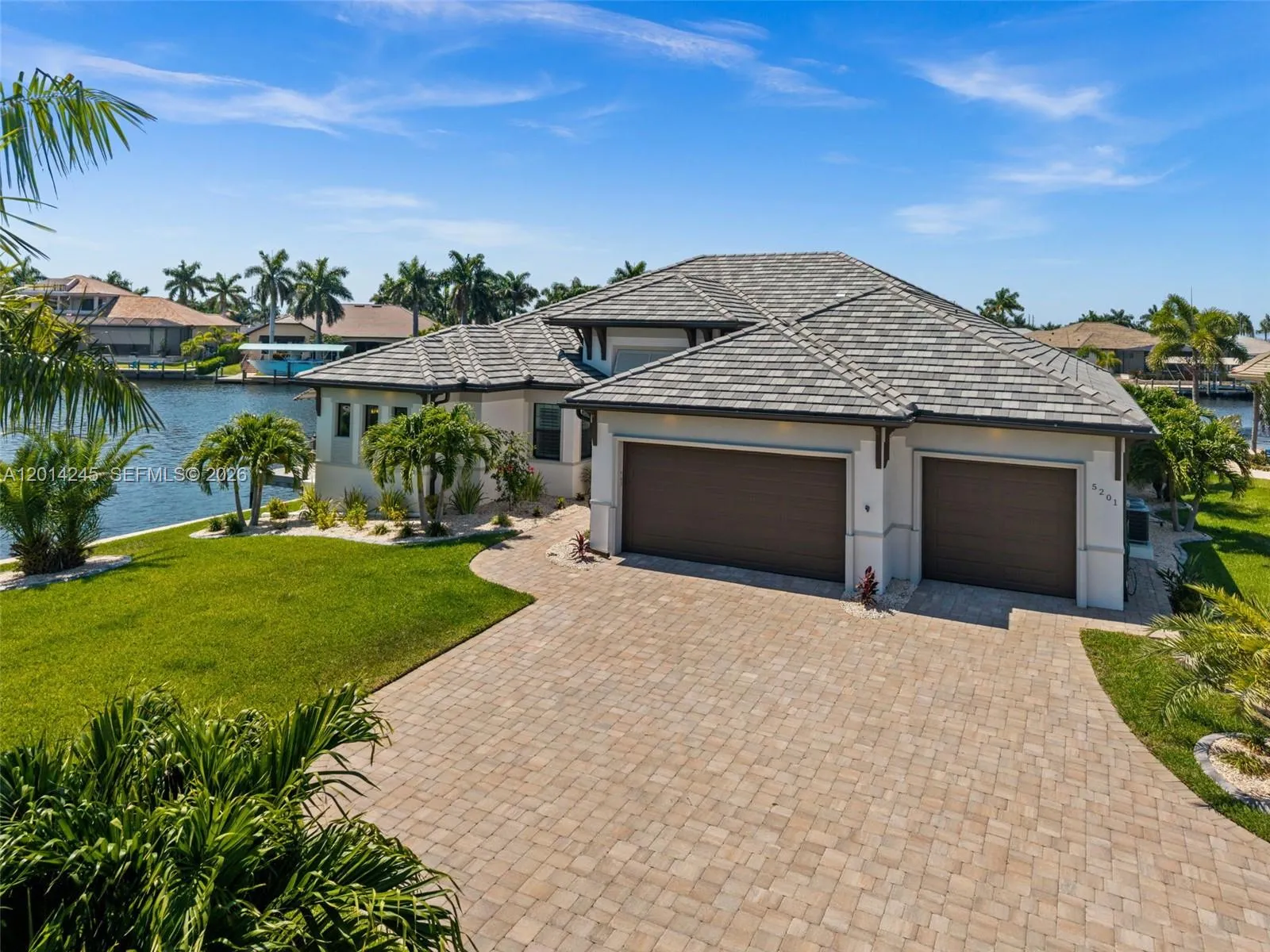 5201 Skylark Ct, Cape Coral FL 33904