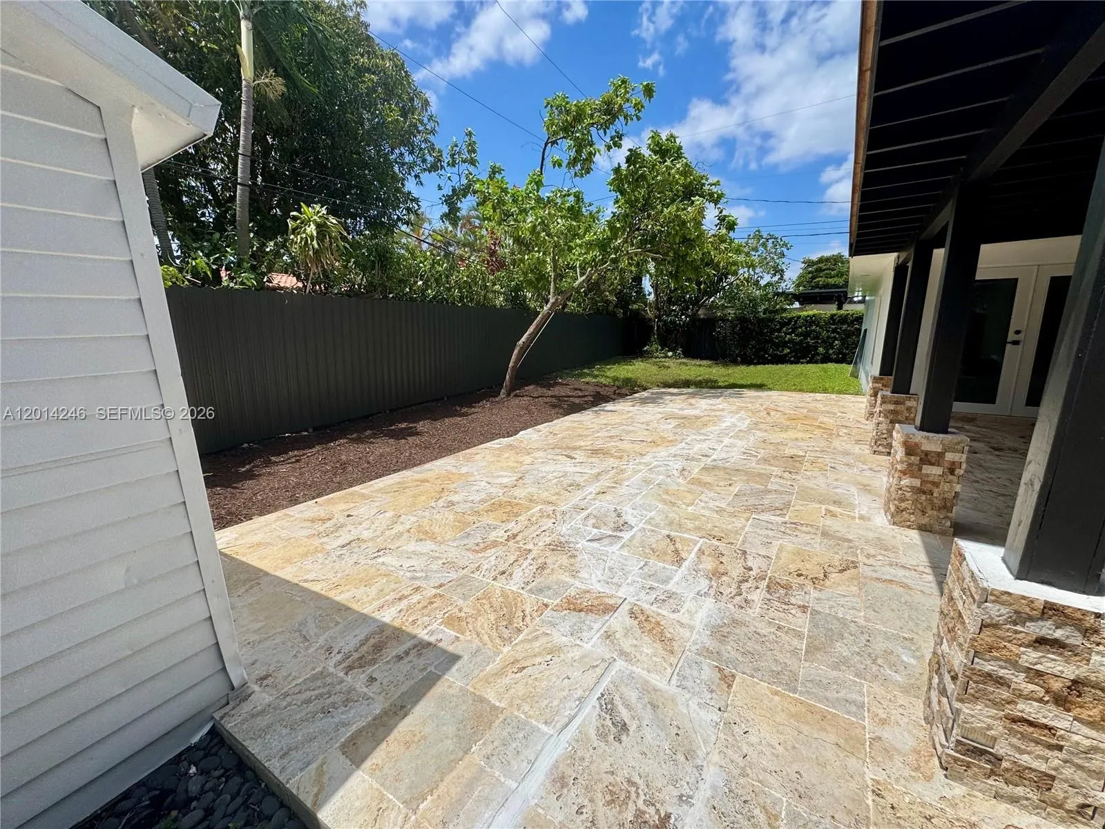 8320 NW 180th St, Hialeah FL 33015