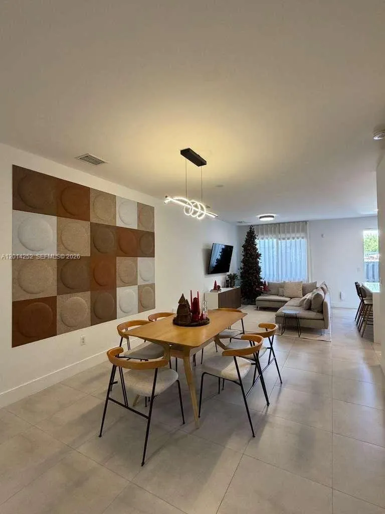 7187 NW 103 PATH # 7187, Miami FL 33178
