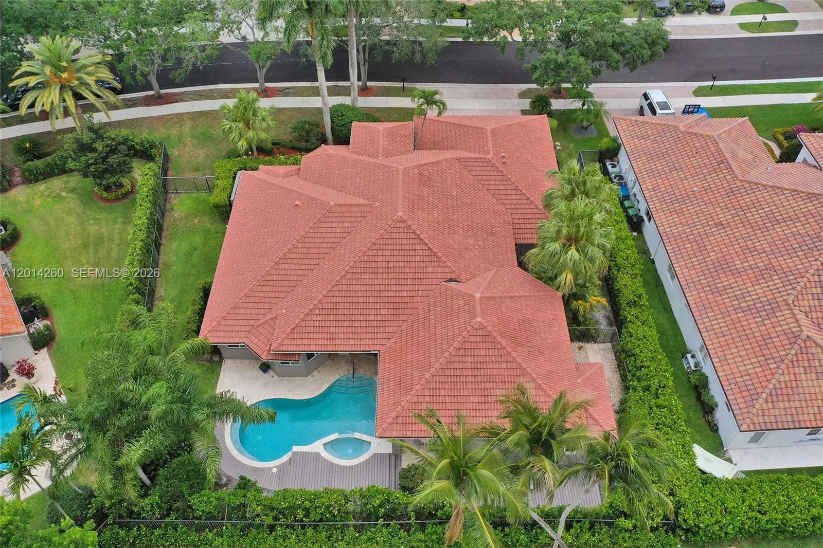 5 bedroom 3 bath for sale at 1640 Island Way, Weston FL 33326