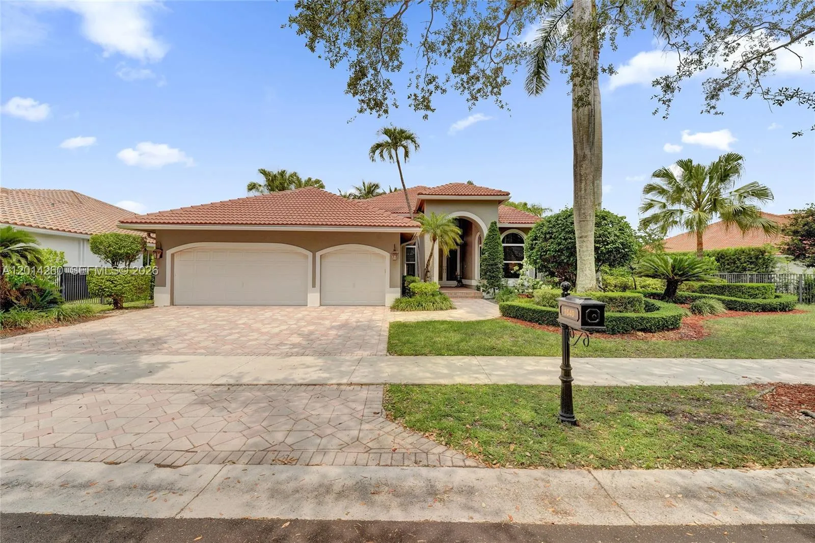 1640 Island Way, Weston FL 33326