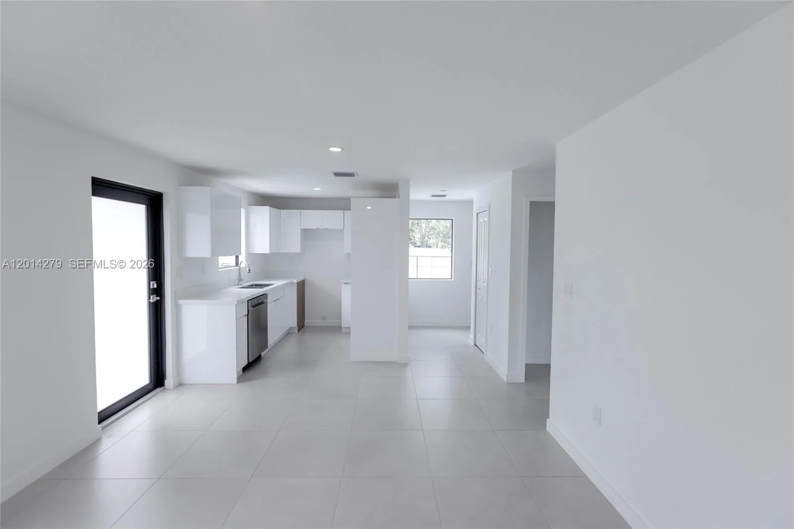 9151 NW 32 Ave, Miami FL 33147