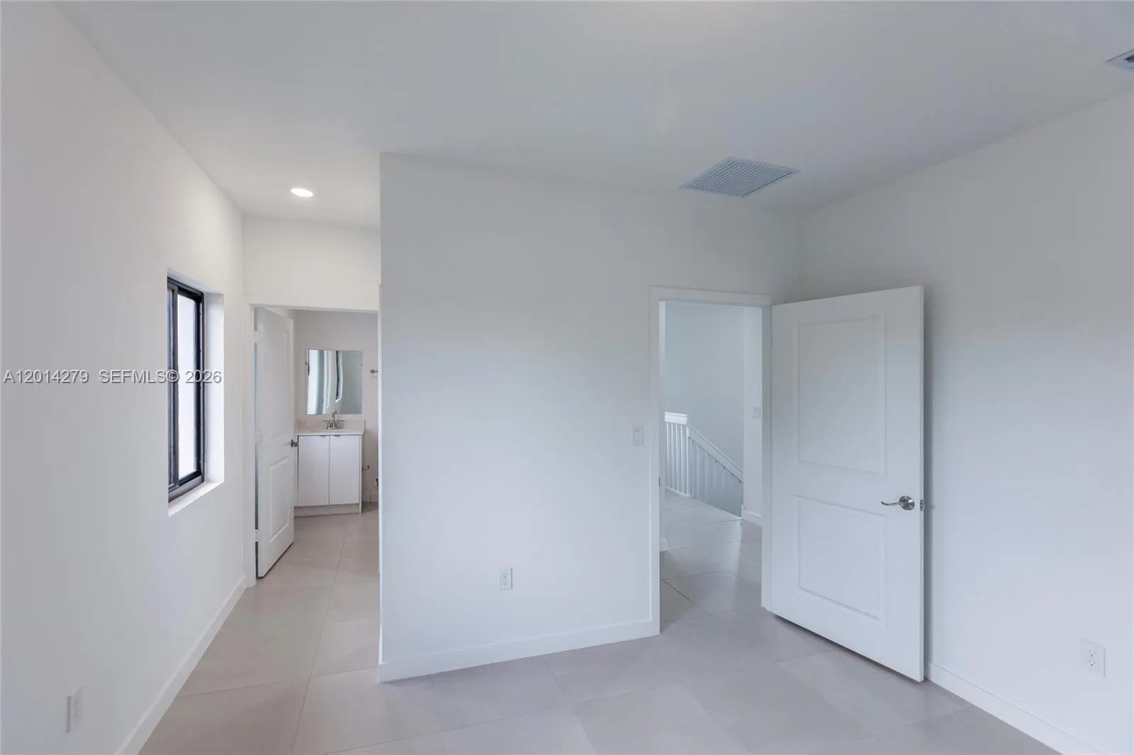 9151 NW 32 Ave, Miami FL 33147