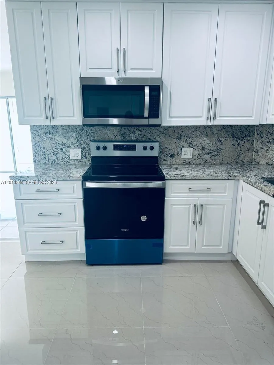 4200 Hillcrest Dr # 503, Hollywood FL 33021