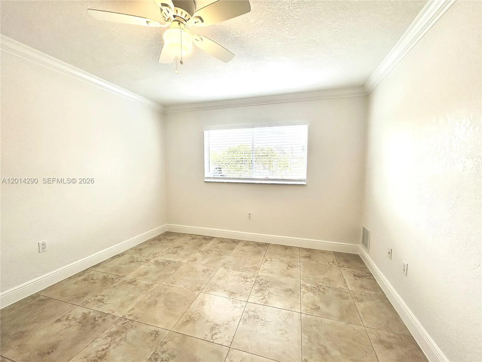445 SW 11th St # 104, Miami FL 33130