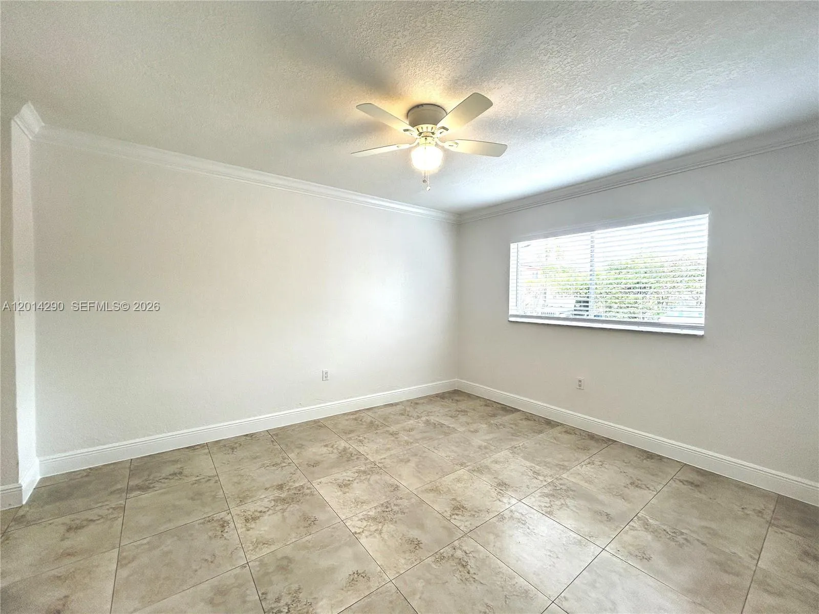 445 SW 11th St # 104, Miami FL 33130