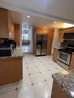 3230 SW 4th St, Miami FL 33135
