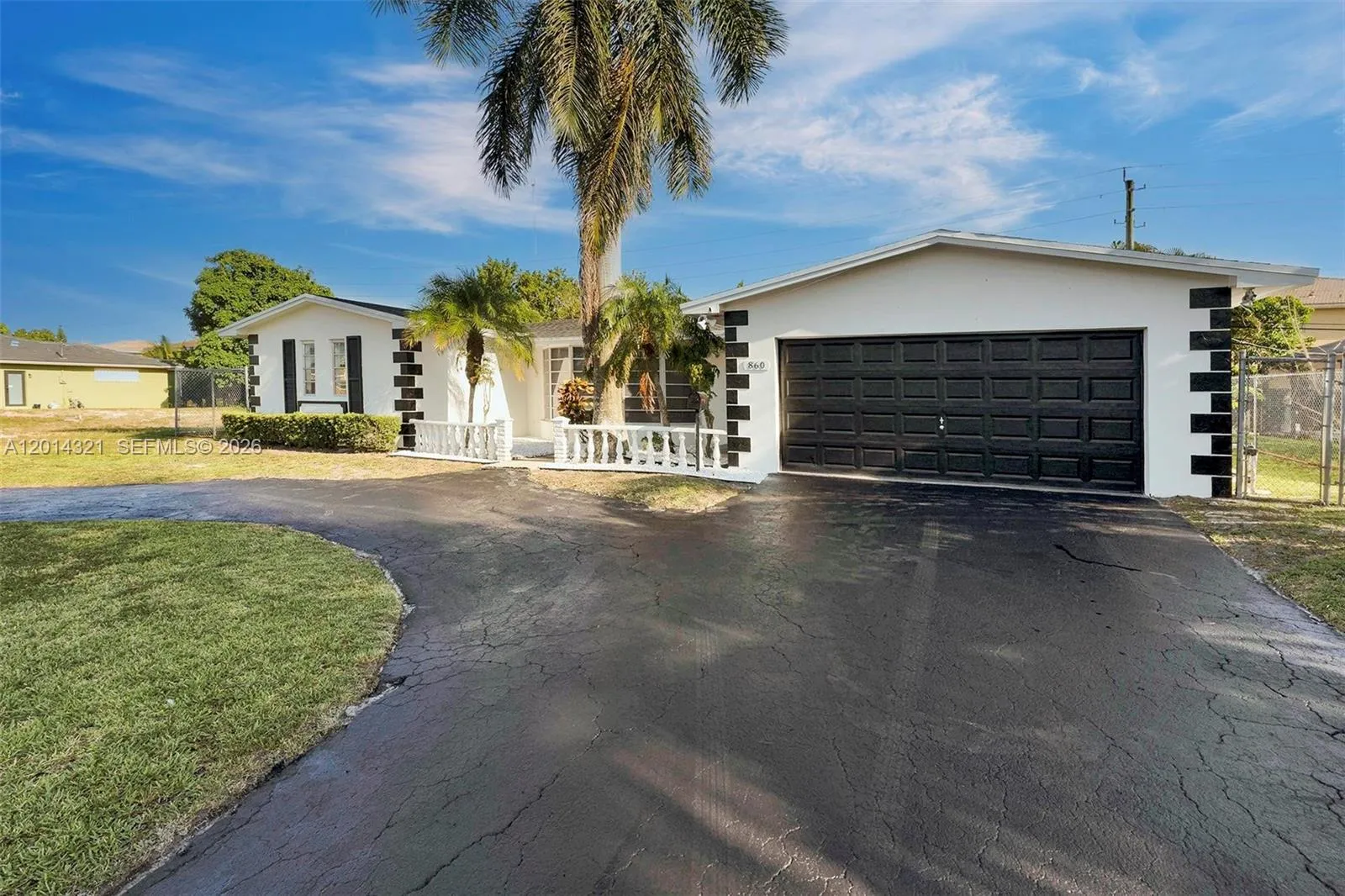 860 NW 207th St, Miami Gardens FL 33169