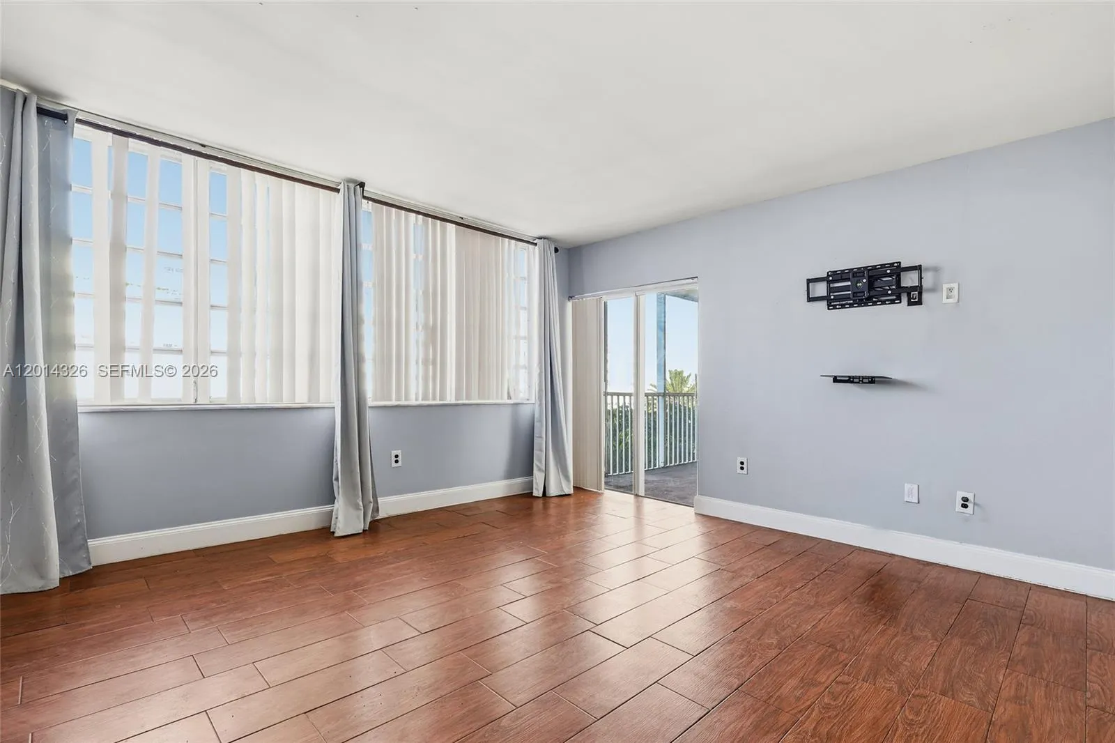 1770 NE 191st St # 1, Miami FL 33179