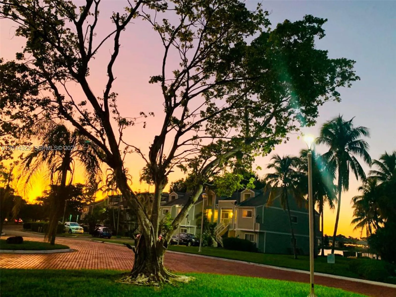 3401 NW 44th St # 104, Oakland Park FL 33309