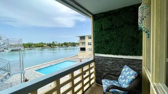 6484 Indian Creek # 242, Miami Beach FL 33141