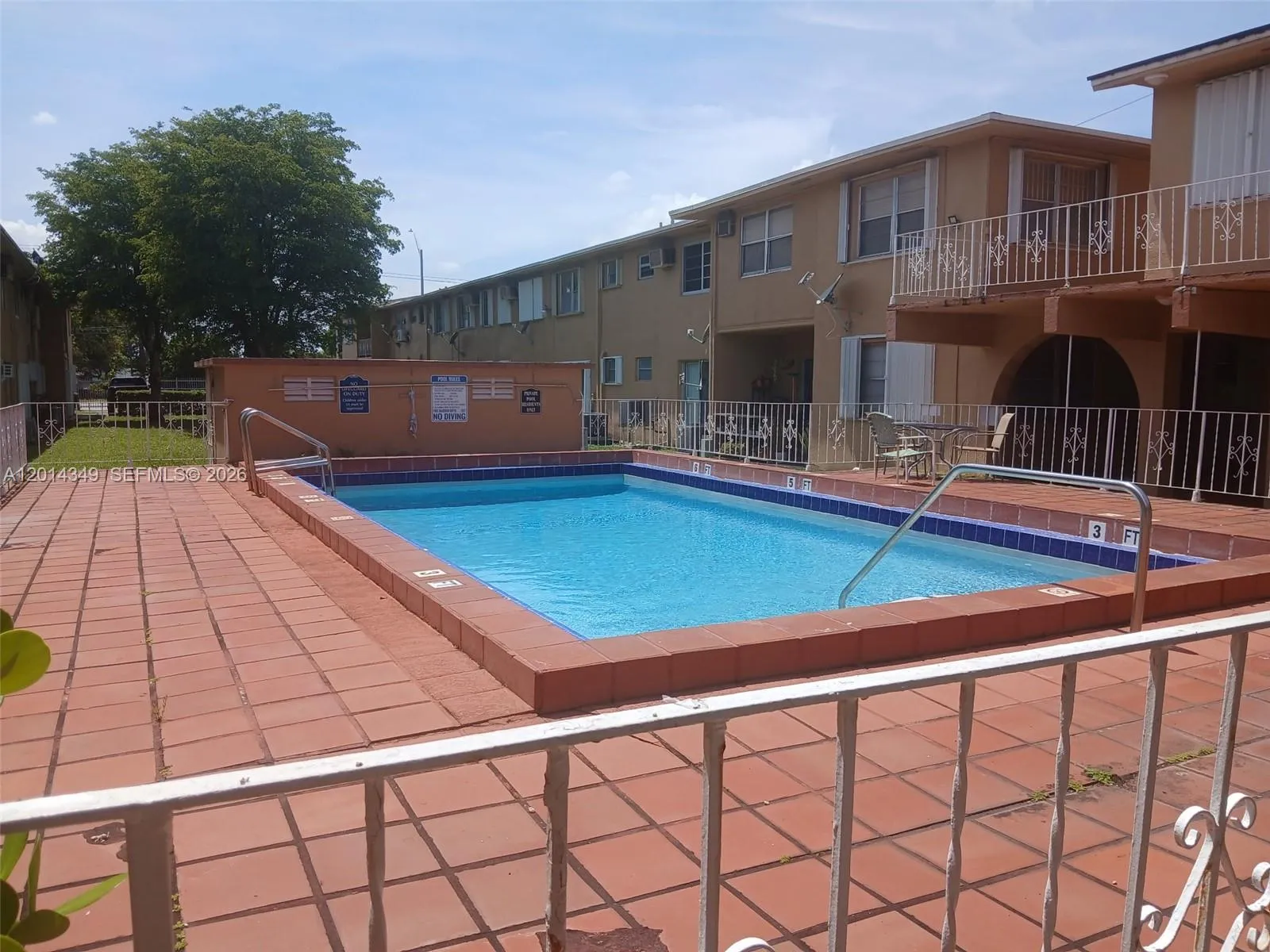 1154 W 35th St # 221, Hialeah FL 33012