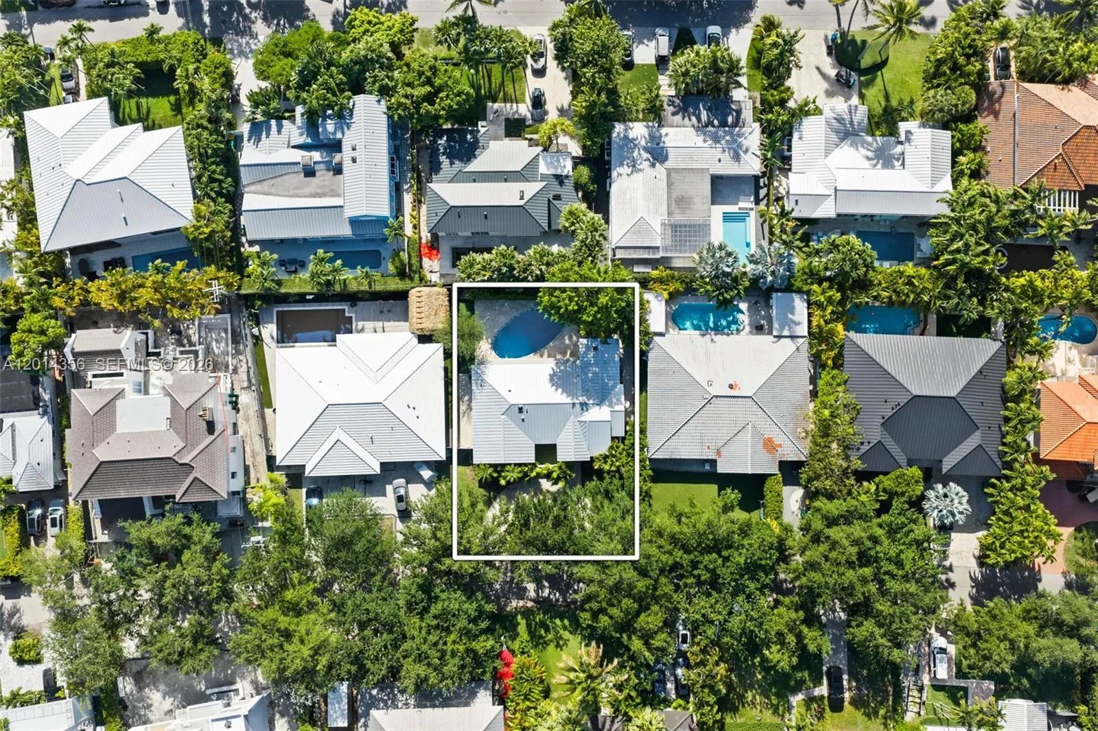 512 Warren Ln, Key Biscayne FL 33149