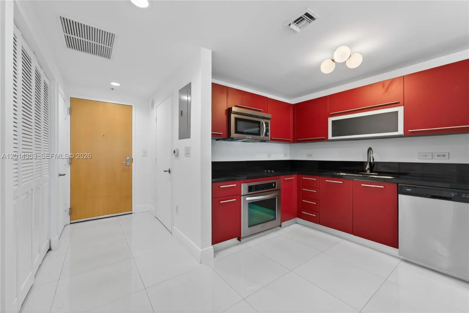 253 NE 2nd St # 424, Miami FL 33132