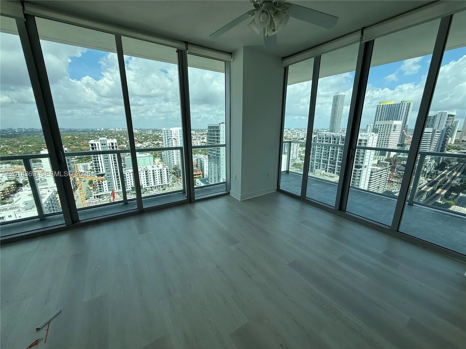 79 SW 12 ST # 2912, Miami FL 33130