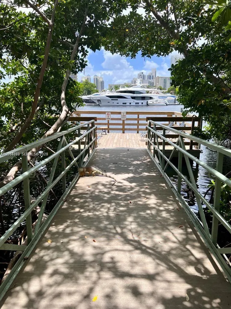 19655 E Country Club Dr # 6106, Aventura FL 33180