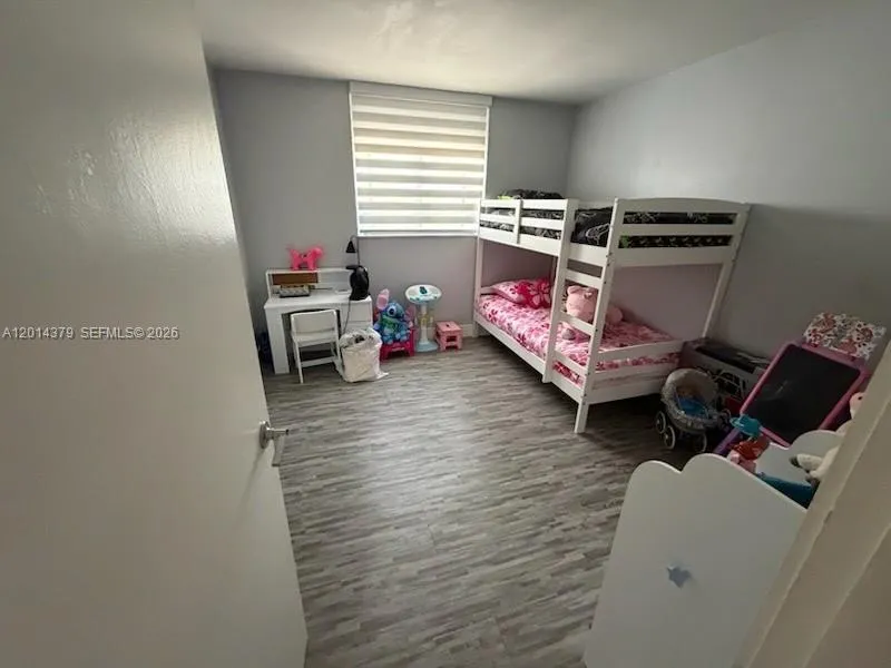 5033 NW 7th St # 209, Miami FL 33126