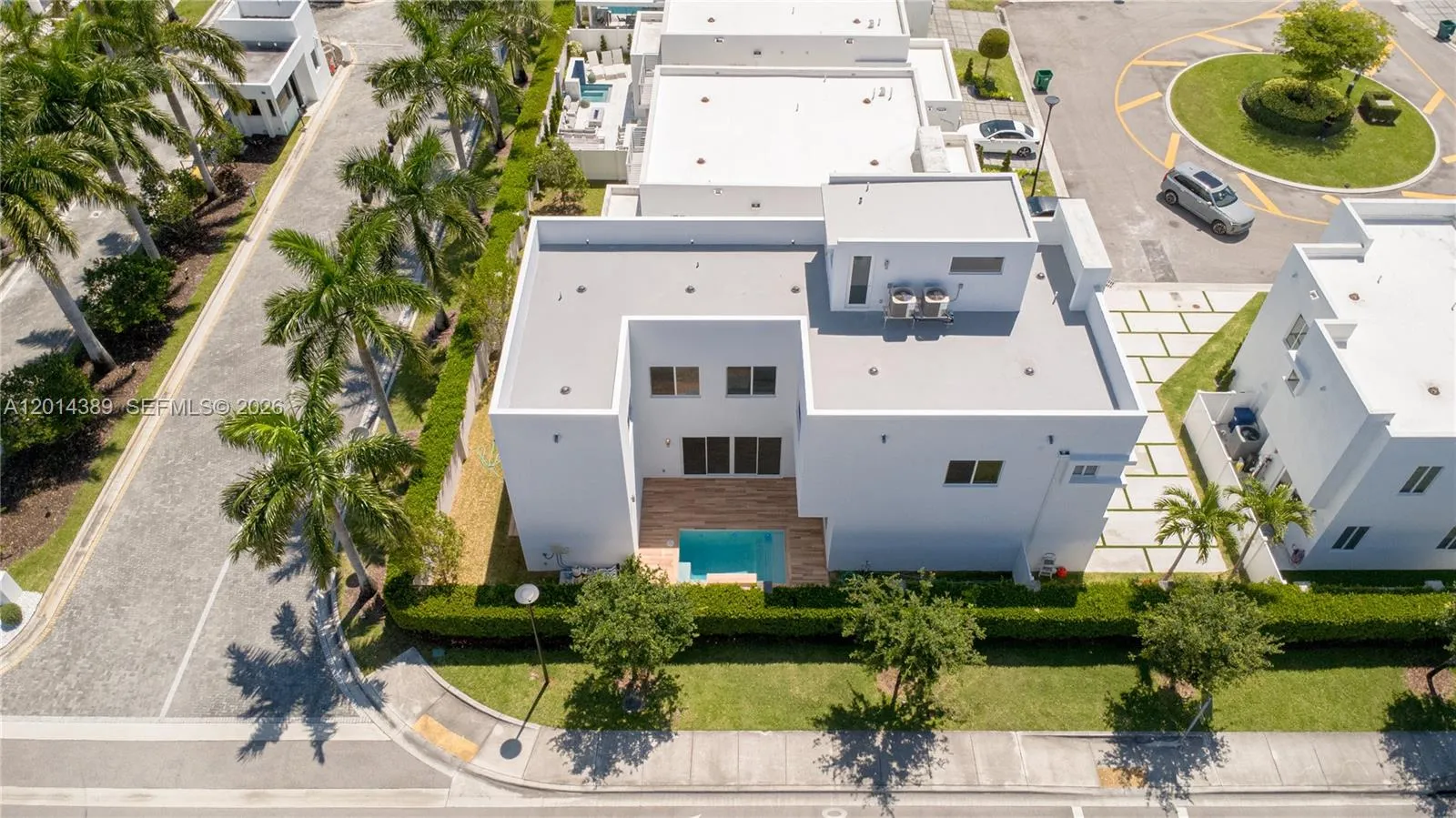 10381 NW 67th Ter, Doral FL 33178
