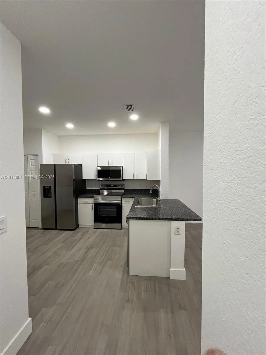 2216 Ensenada Ter, Weston FL 33327