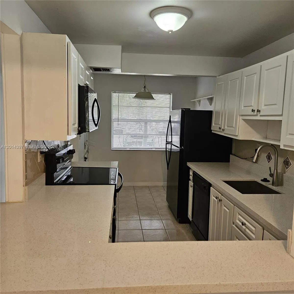 3070 NW 48th Ter # 104, Lauderdale Lakes FL 33313