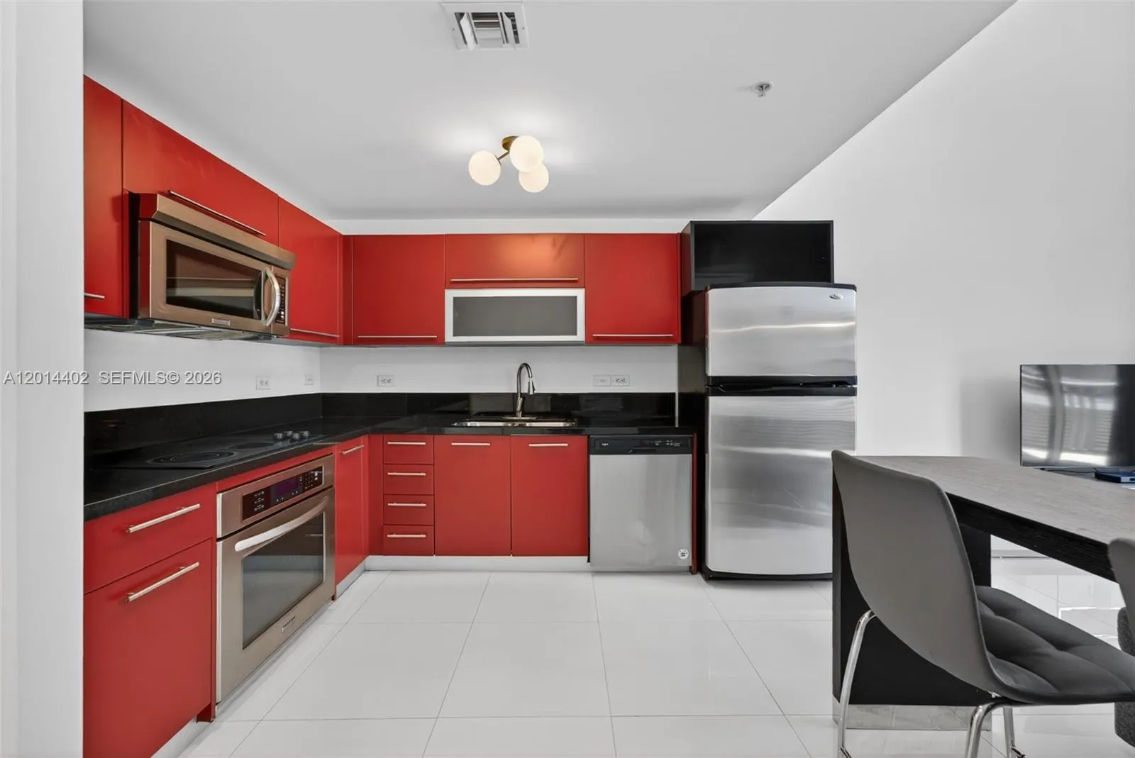 253 NE 2nd St # 424, Miami FL 33132