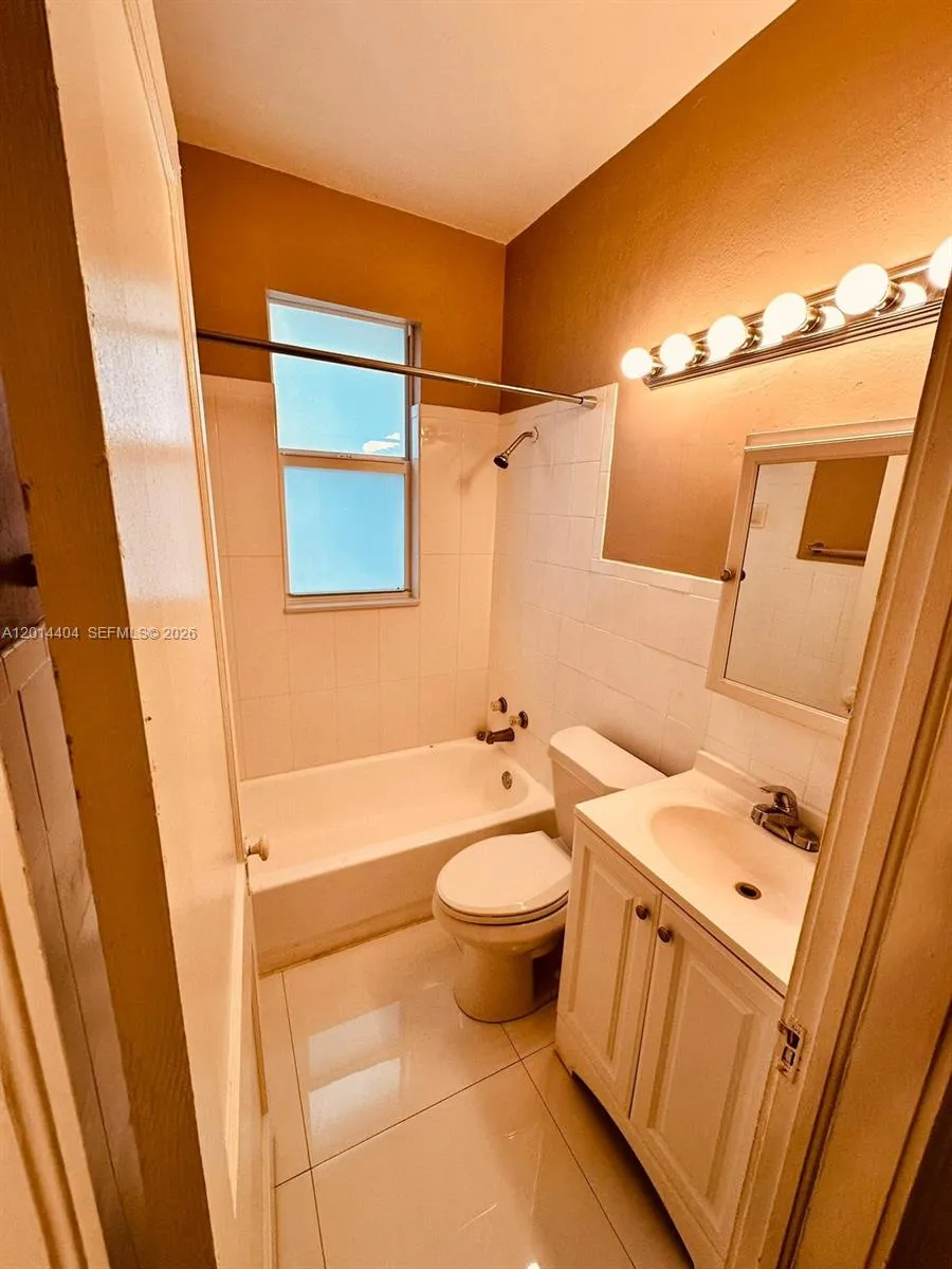 344 Mendoza Ave # 3, Miami FL 33134