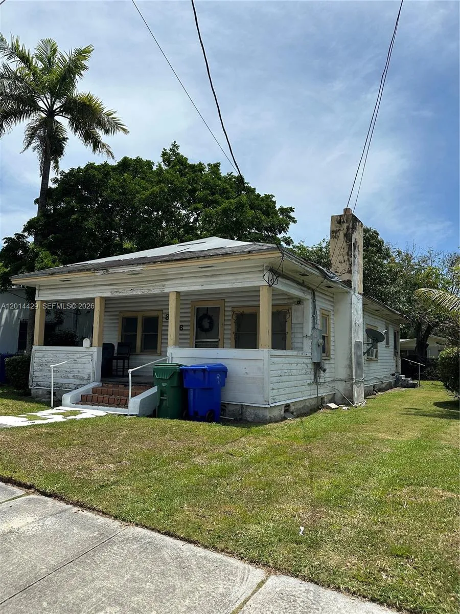 3566 Thomas Ave, Miami FL 33133
