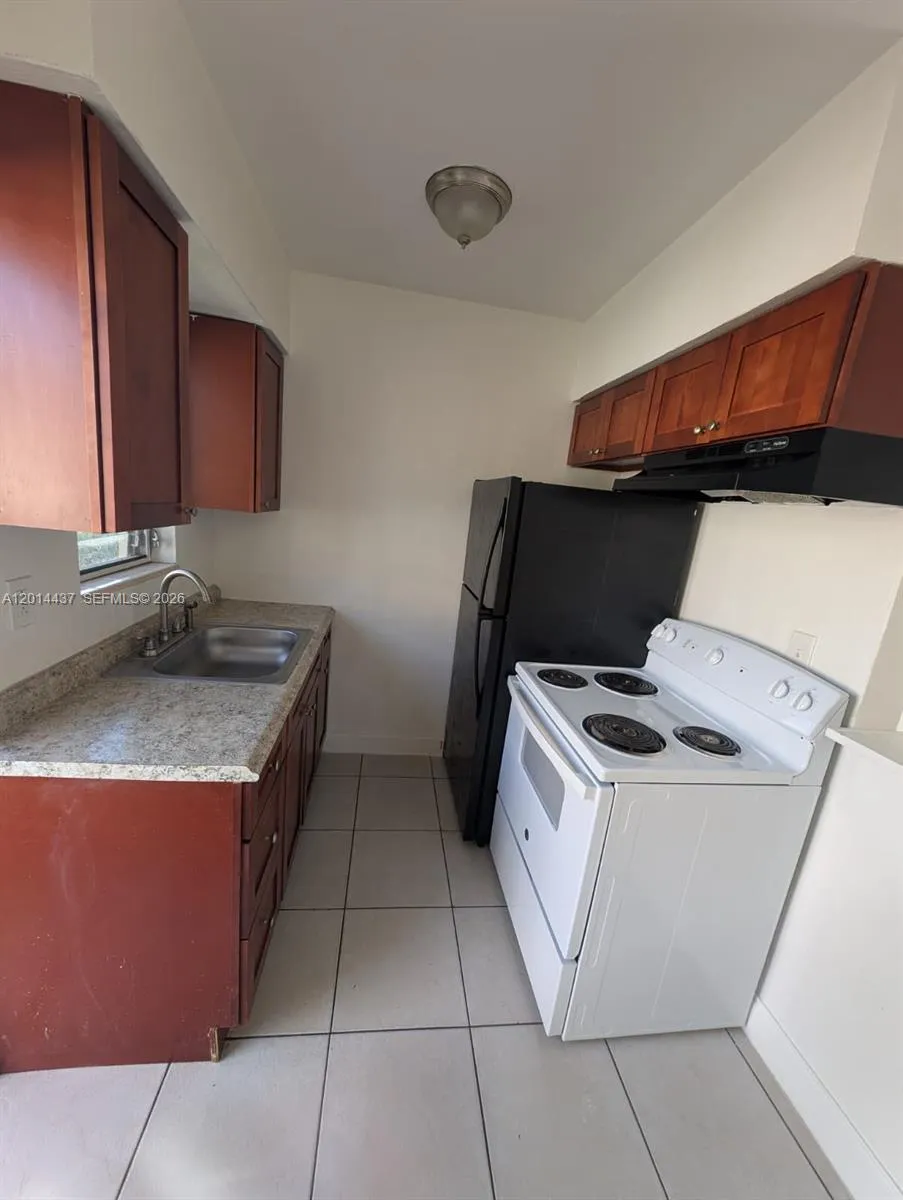 1270 NE 139th St # 2, North Miami FL 33161