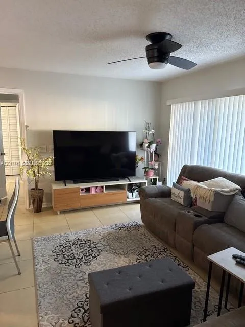 5025 Wiles Rd # 105, Coconut Creek FL 33073