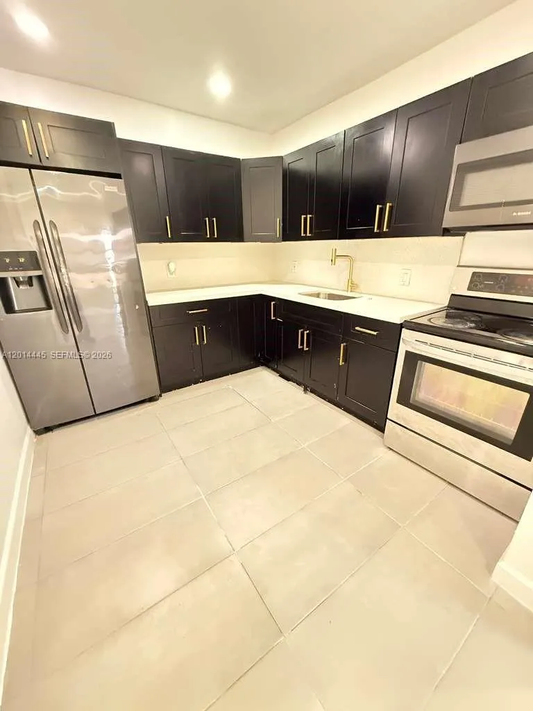 504 NW 15th Ave # A, Fort Lauderdale FL 33311