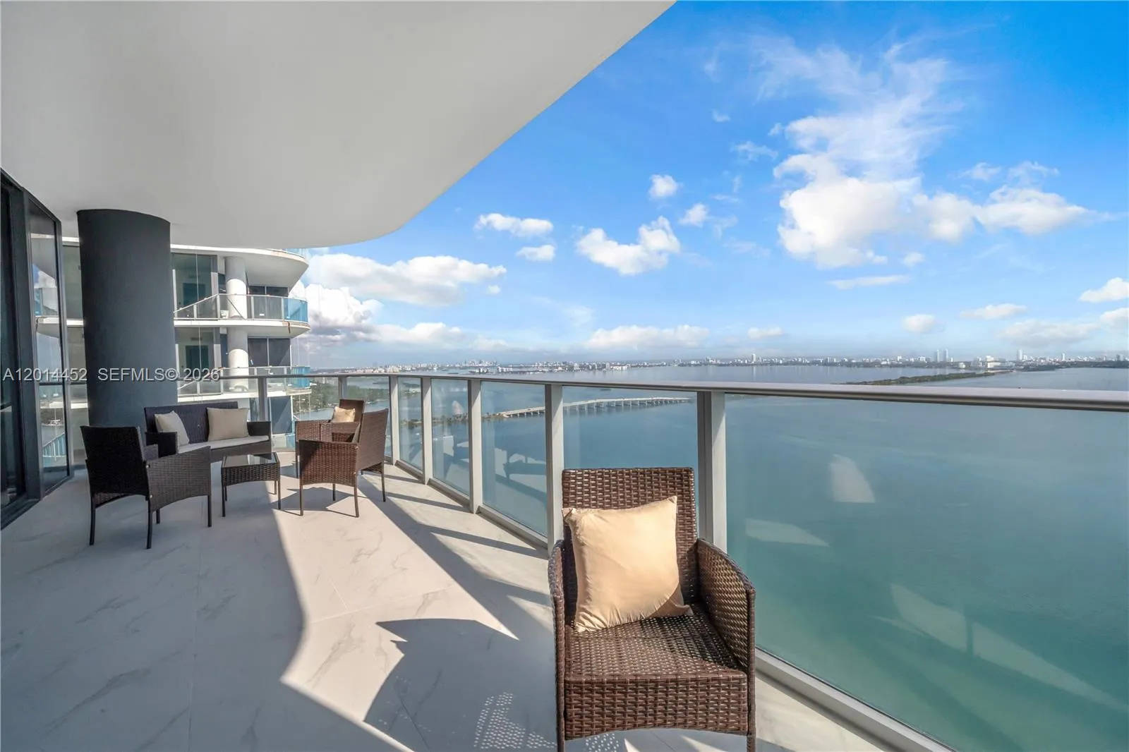 24th ST STREET 700 NE # 4501, Miami FL 33137
