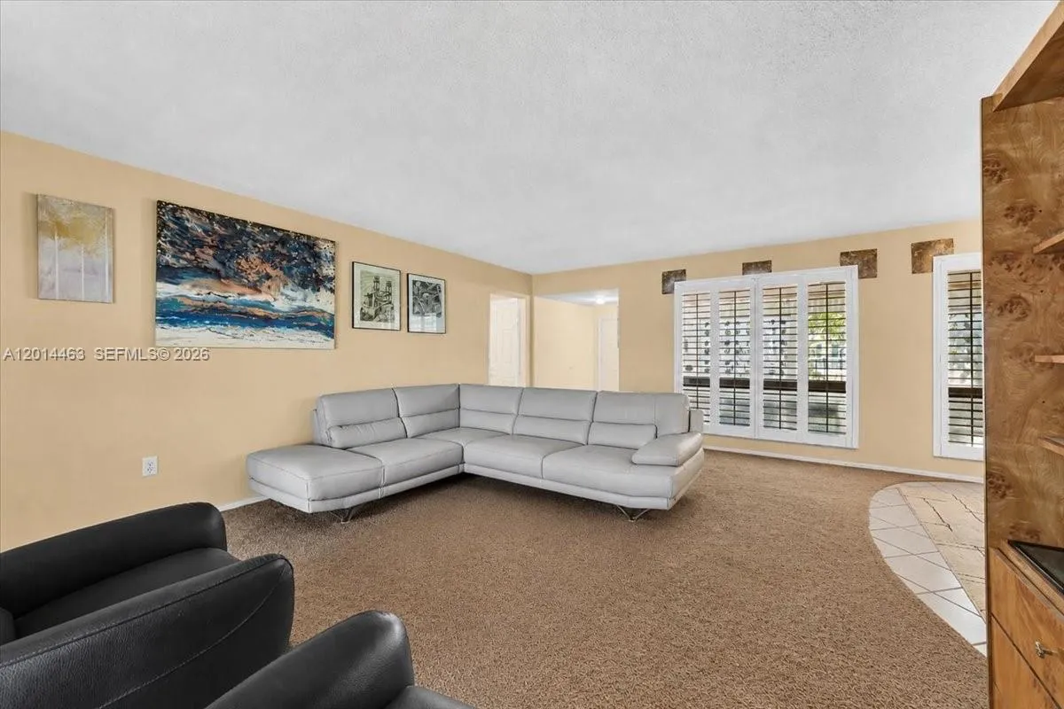 9261 SW 55th St, Cooper City FL 33328