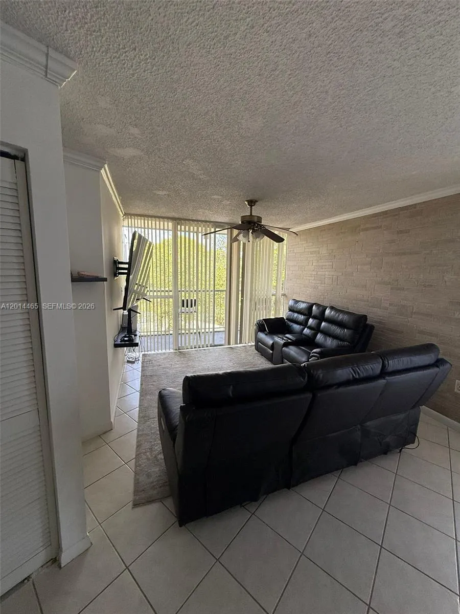 6955 NW 186th St # F402, Hialeah FL 33015