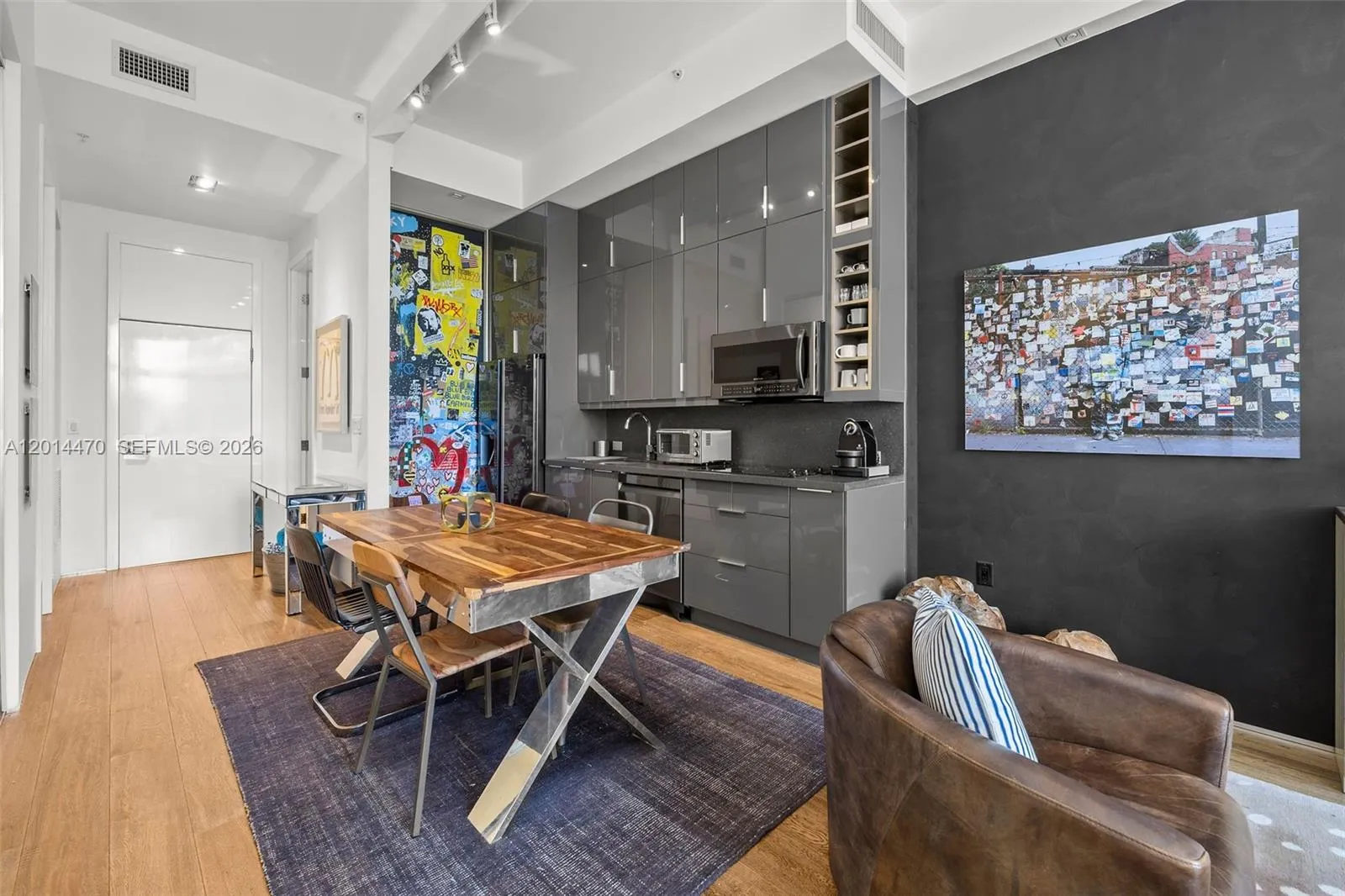 2001 Meridian Ave # 404, Miami Beach FL 33139