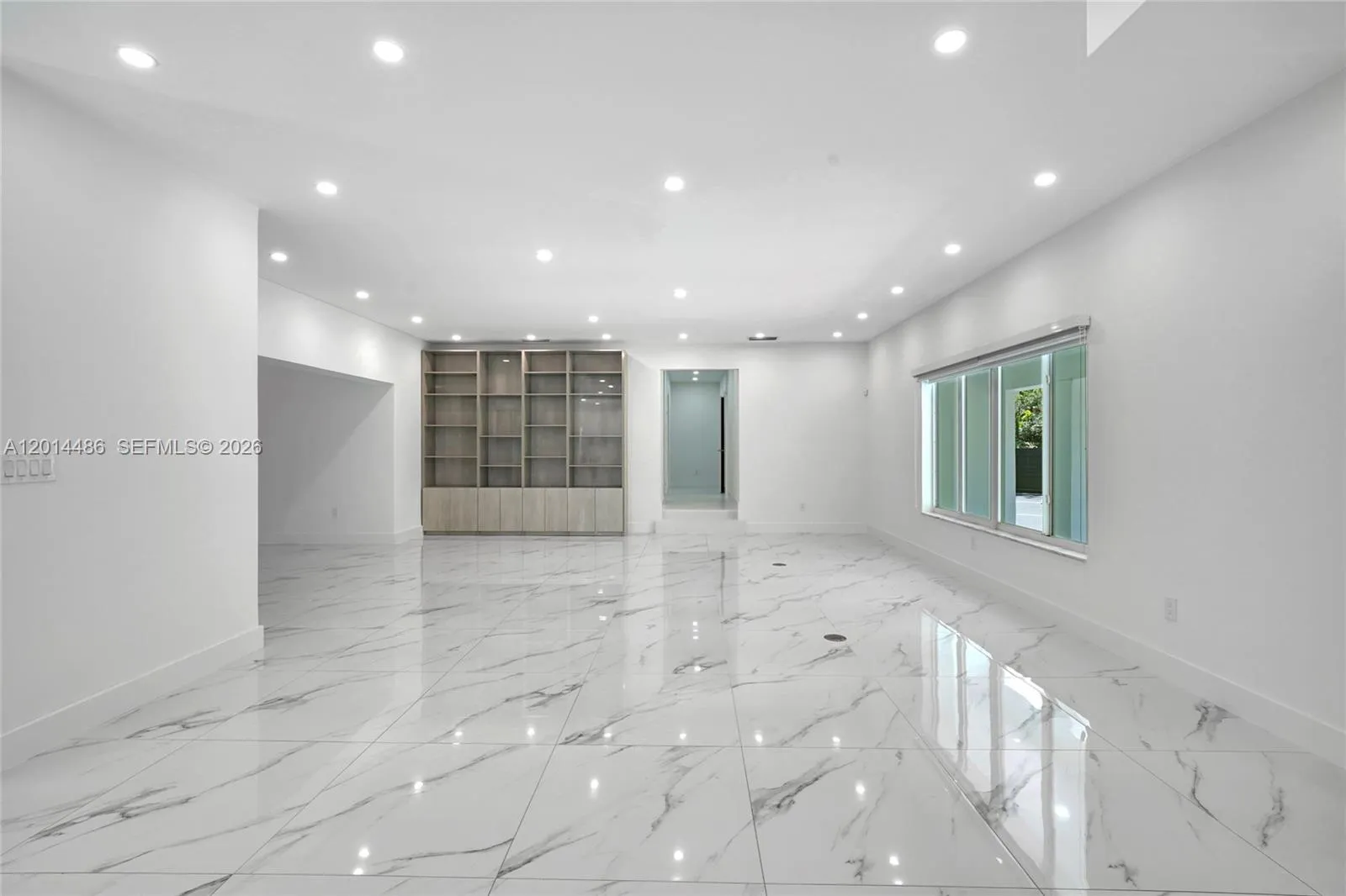 711 Sunset Dr, Coral Gables FL 33143