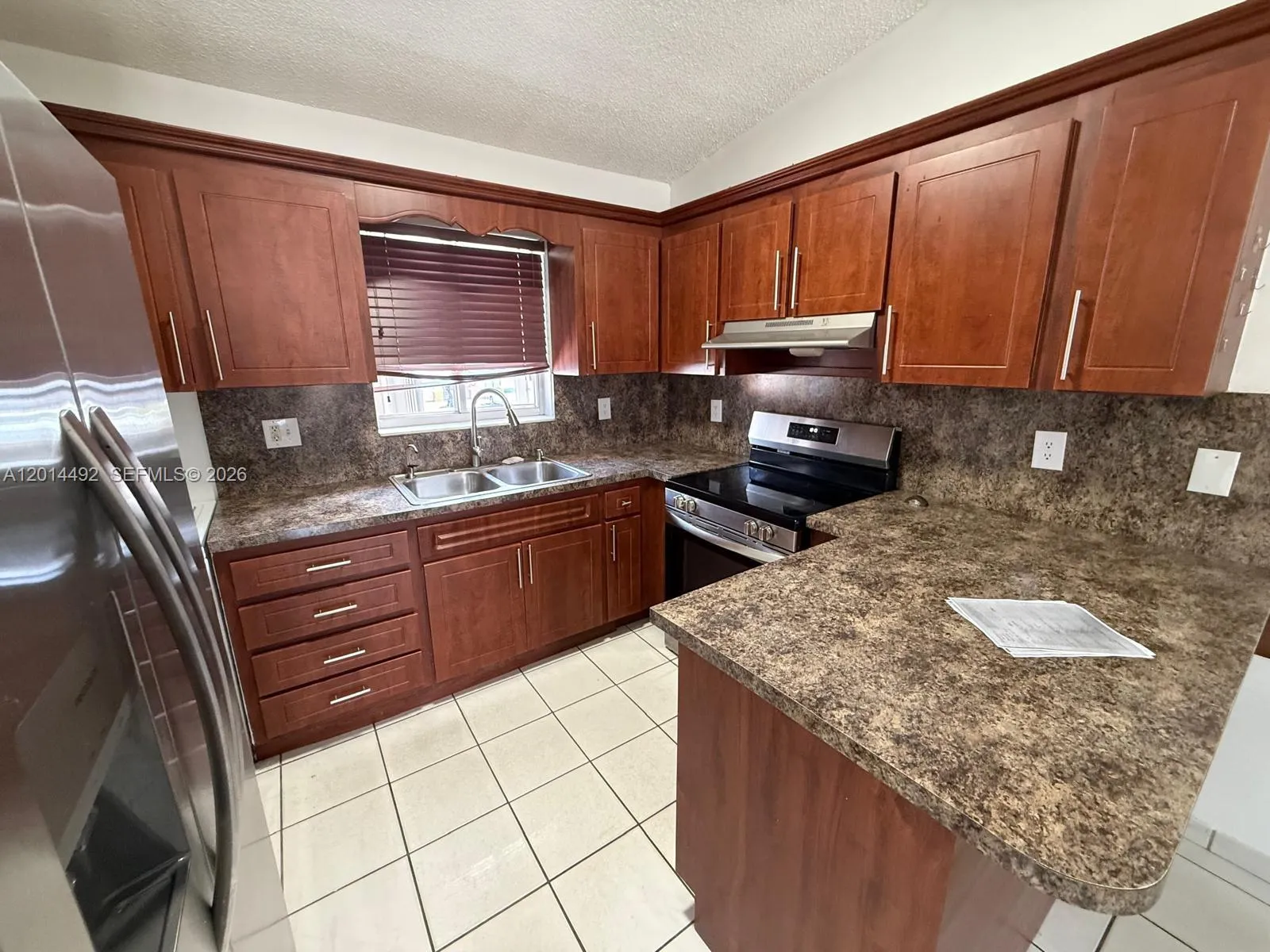 2212 W 74th St # 28, Hialeah FL 33016