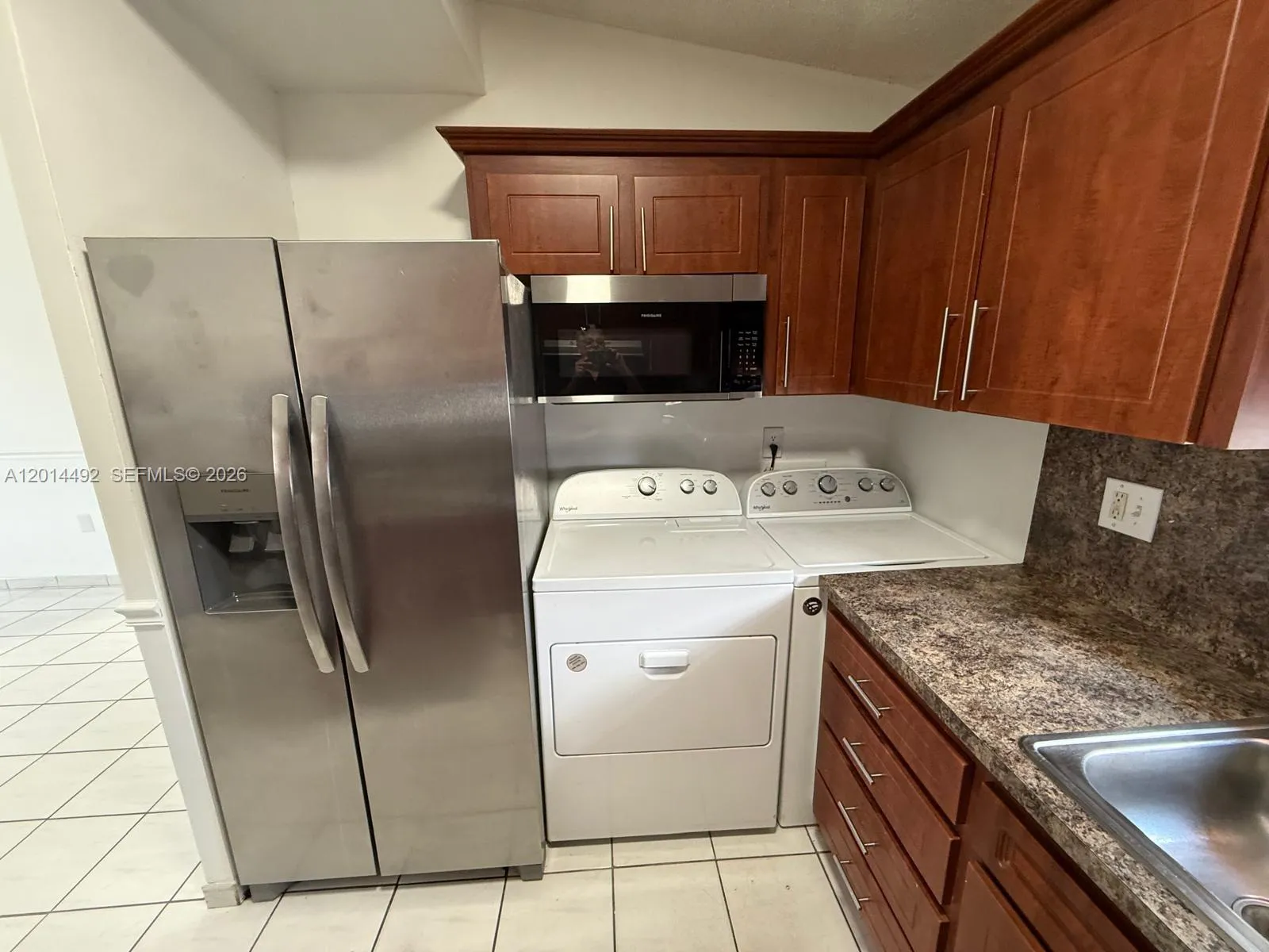 2212 W 74th St # 28, Hialeah FL 33016